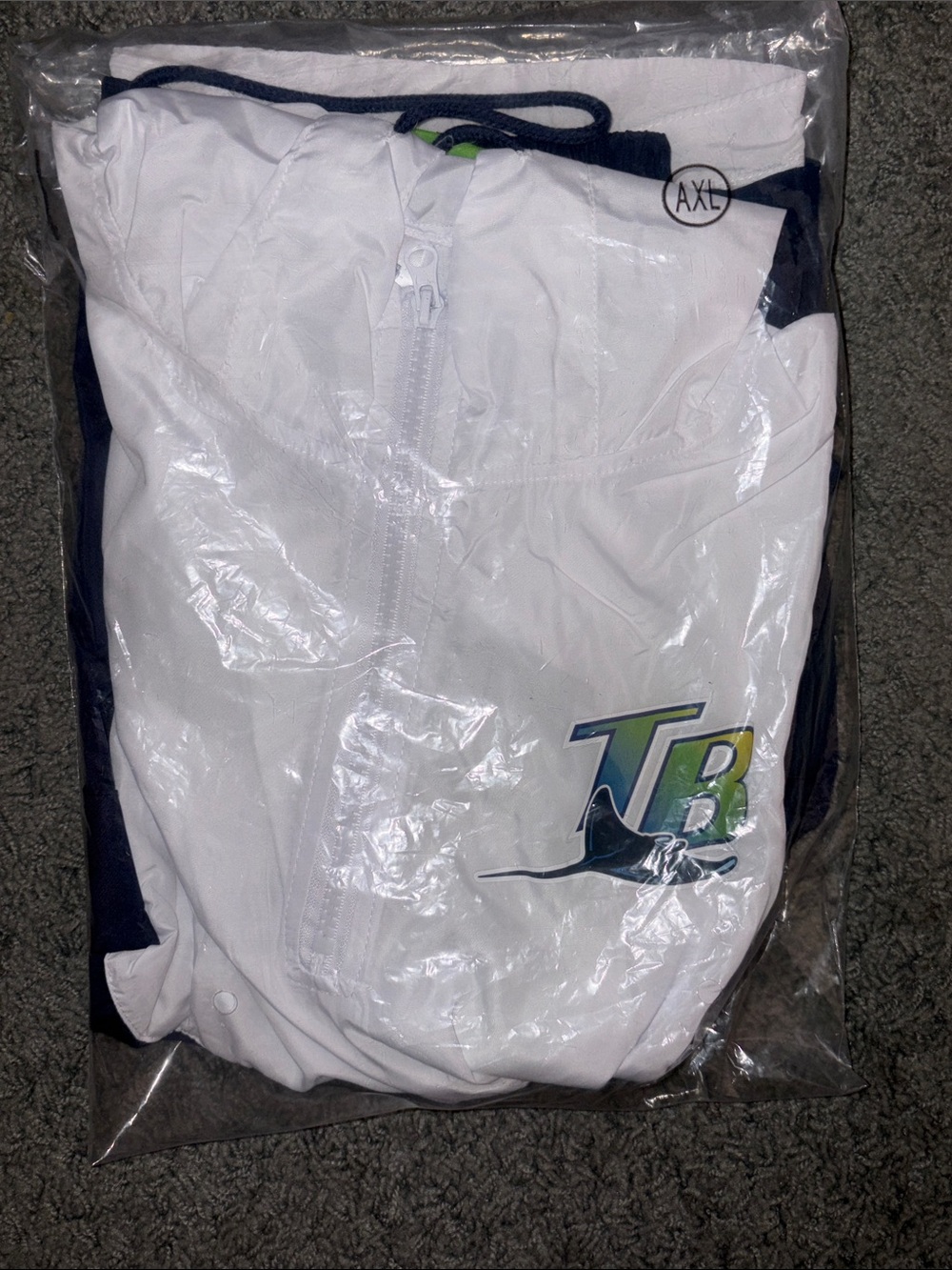 Tampa Bay Rays windbreaker - Picture 3 of 3